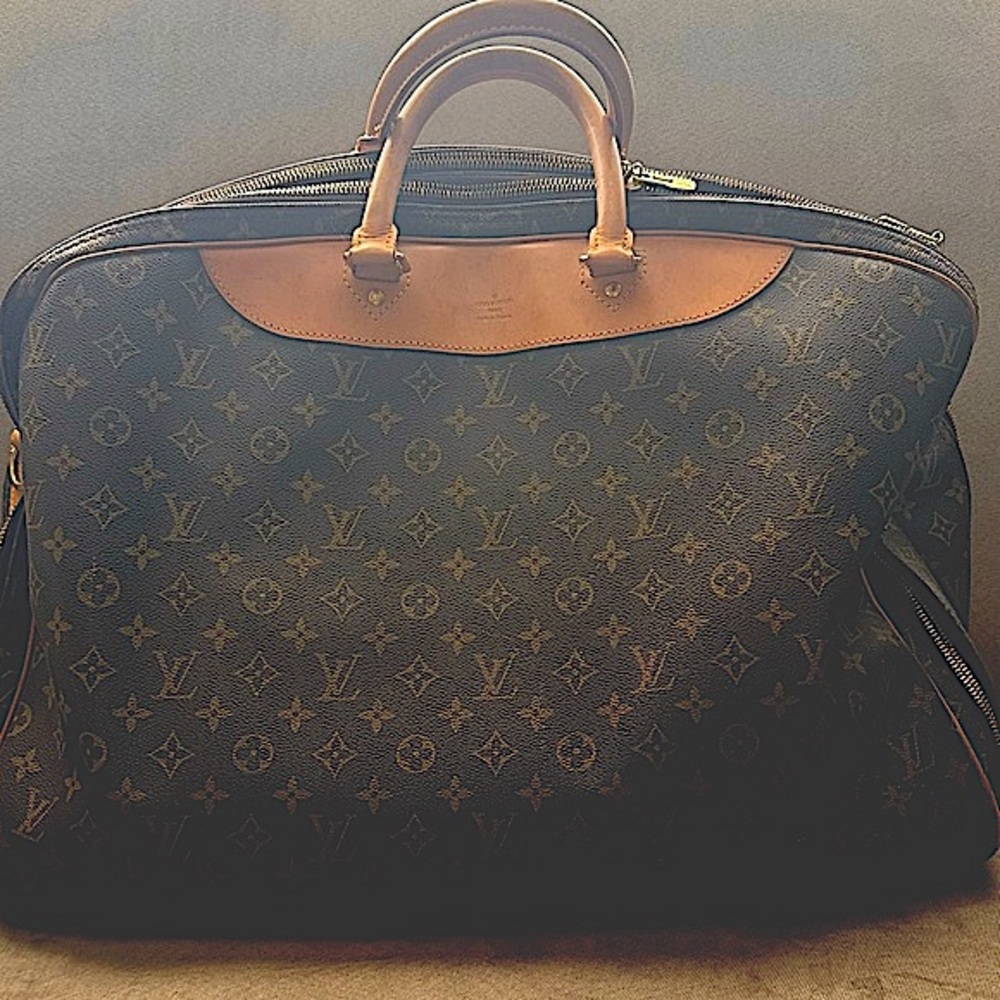 Authentic Louis Vuitton Alize 3 Poches Monogram Canvas Travel Bag